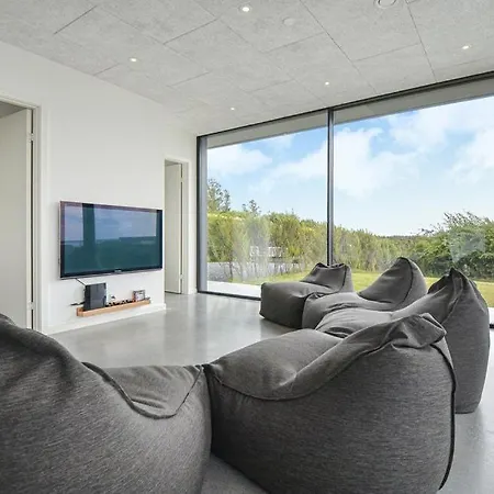 Summer House With Sea View High In Handrup Ebeltoft