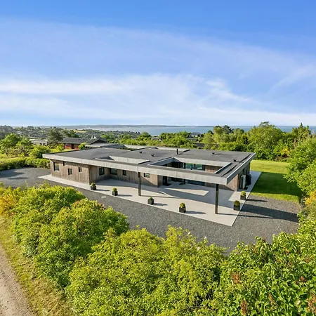 Summer House With Sea View High In Handrup Nyaraló