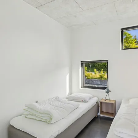 Summer House With Sea View High In Handrup Nyaraló